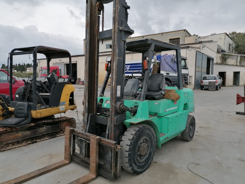  - Autosalone Catalano