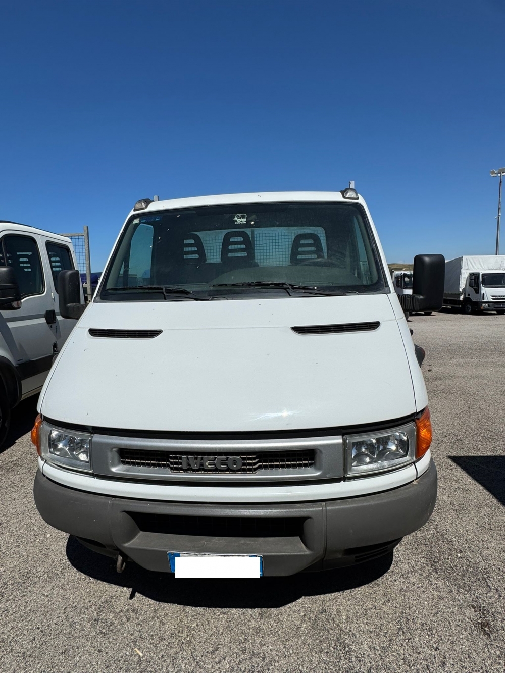  - Autosalone Catalano
