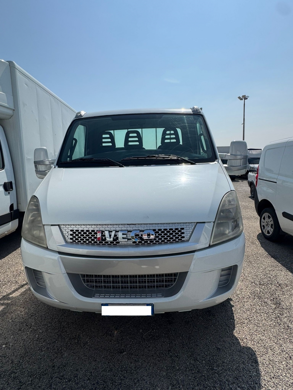  - Autosalone Catalano